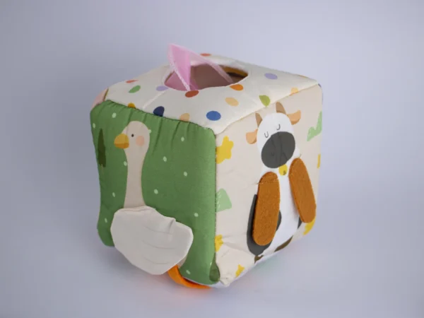 Caja Sensorial de Pañuelos Mágicos