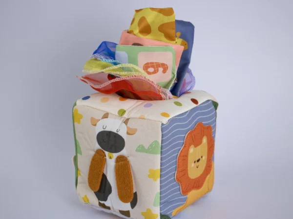 Caja Sensorial de Pañuelos Mágicos